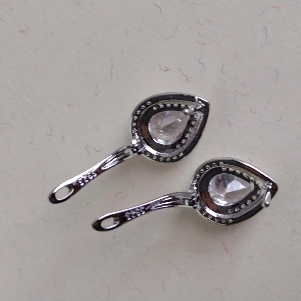White Rhodium over sterling Silver drop earrings - Picture 3 of 6